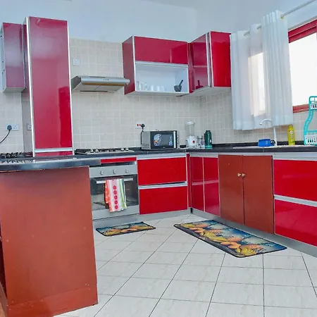 Cool Breeze Beachfront Apartments Mombasa Zewnętrze zdjęcie