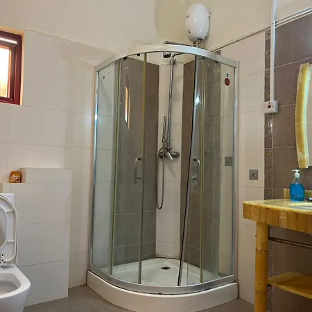 Cool Breeze Beachfront Apartments Mombasa Zewnętrze zdjęcie