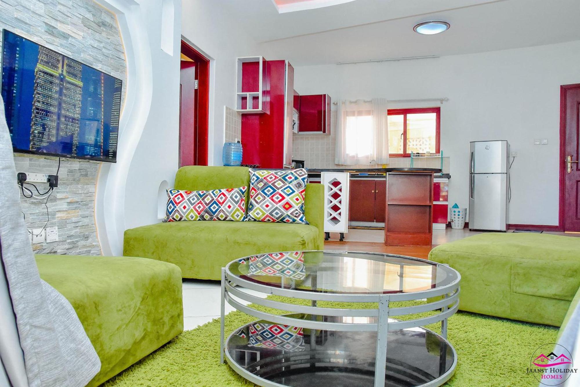 Cool Breeze Beachfront Apartment